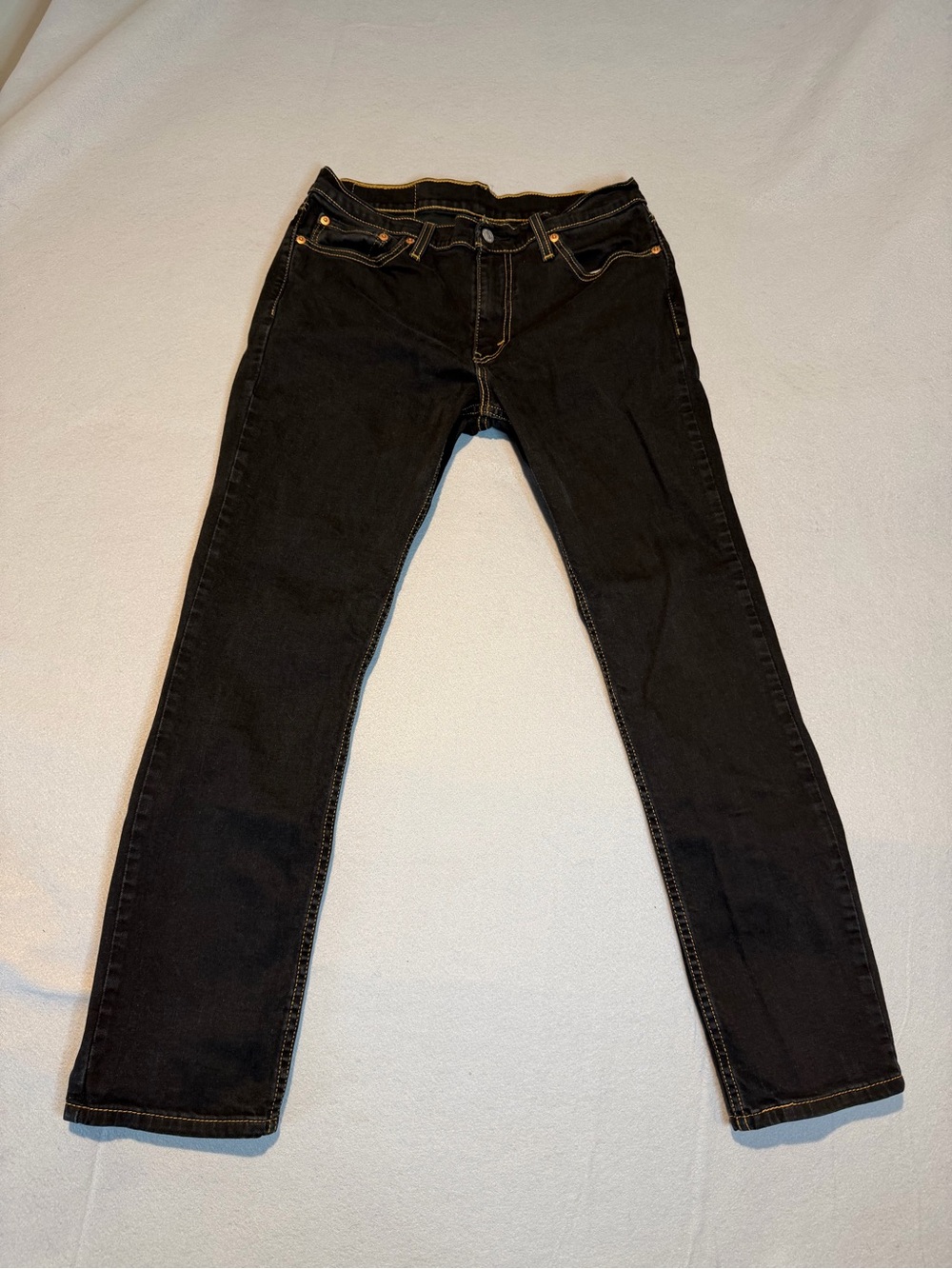 Levi's Women's Black Skinny Jeans with Contrast Stitching